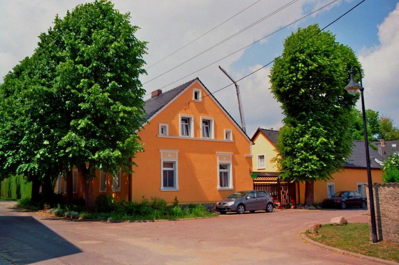 Готель Fuenf Linden Straupitz Екстер'єр фото